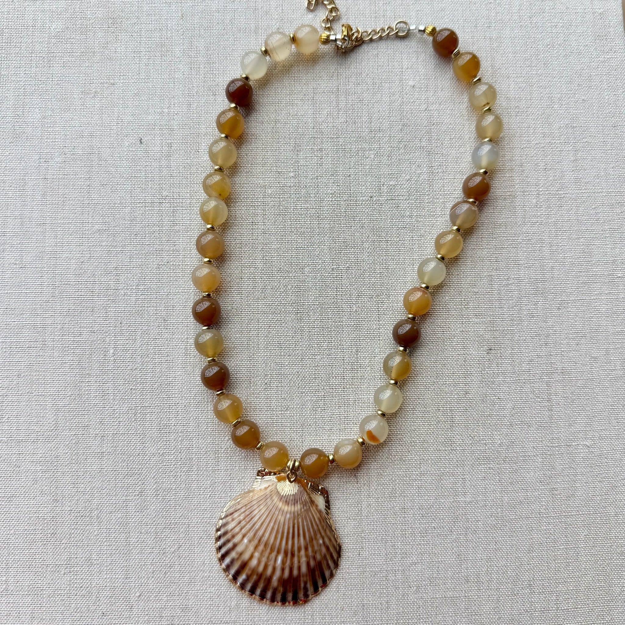 golden coast shell necklace