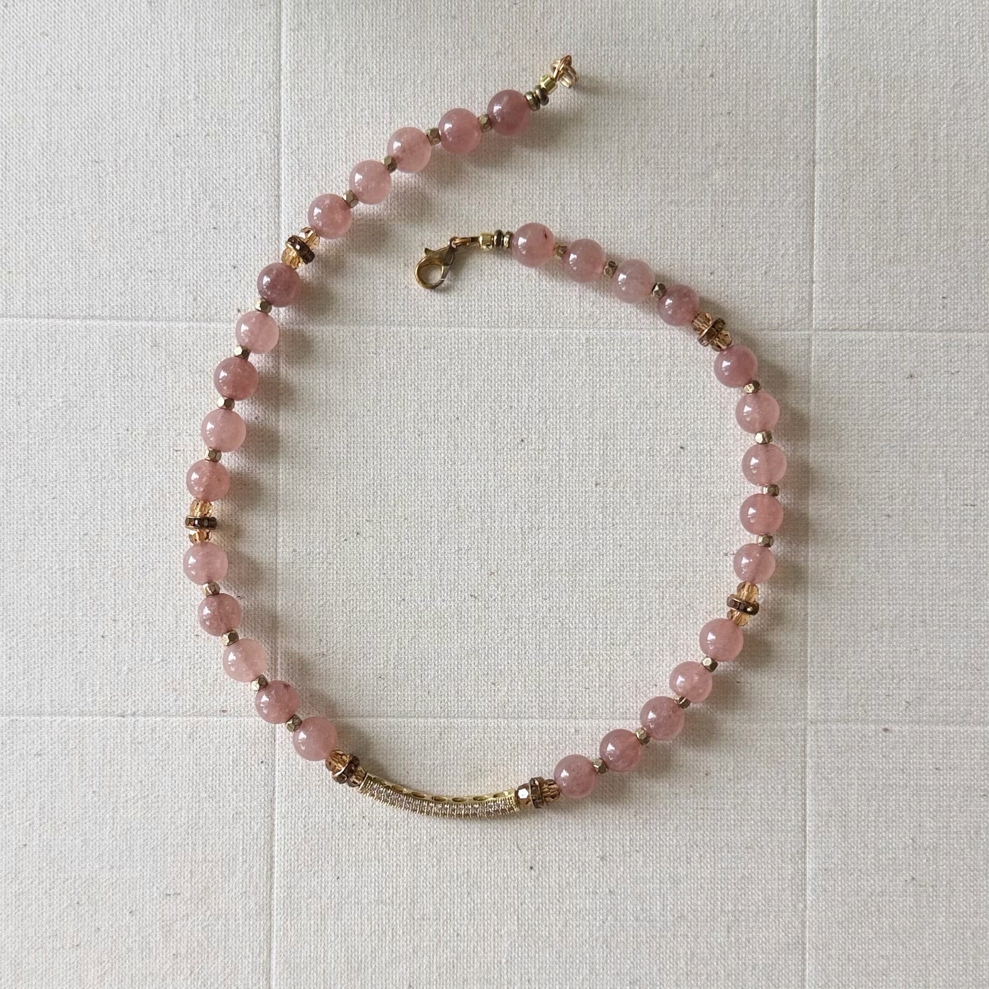 blush horizon necklace