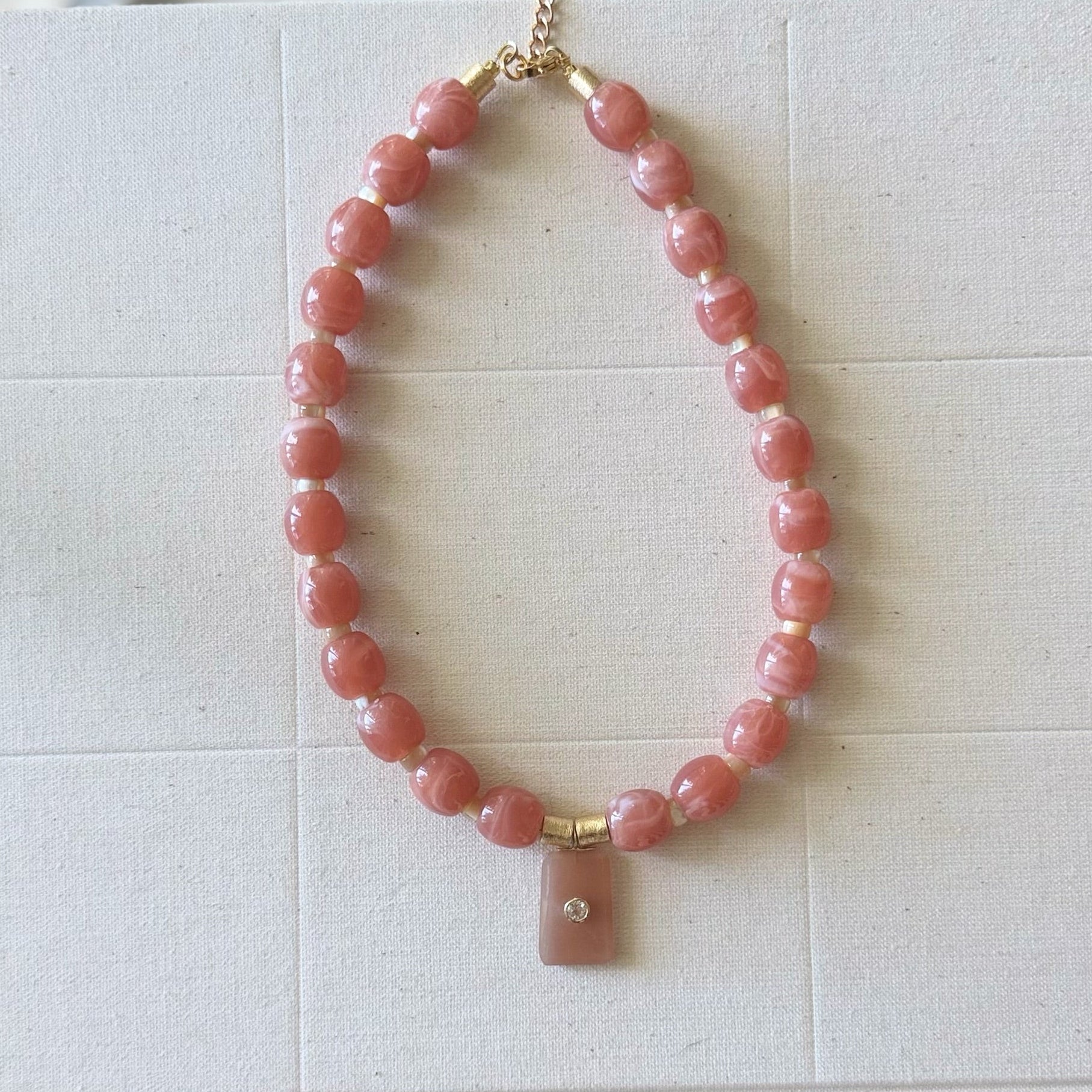 The Rosé Necklace